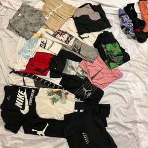 *LOT SALE* of mostly nike and Jordan shirts